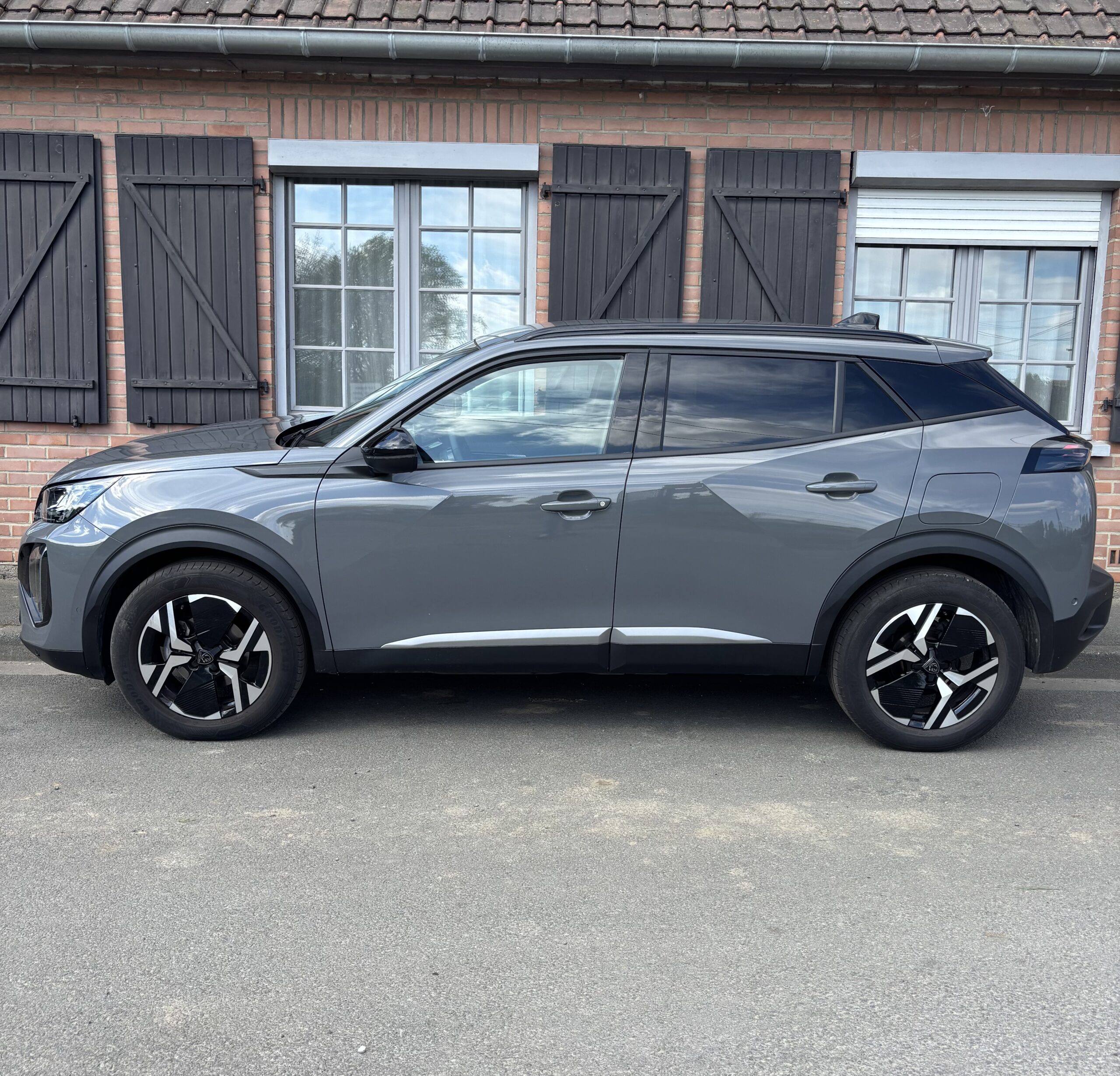 
								Peugeot 2008 130 EAT8 Allure full									