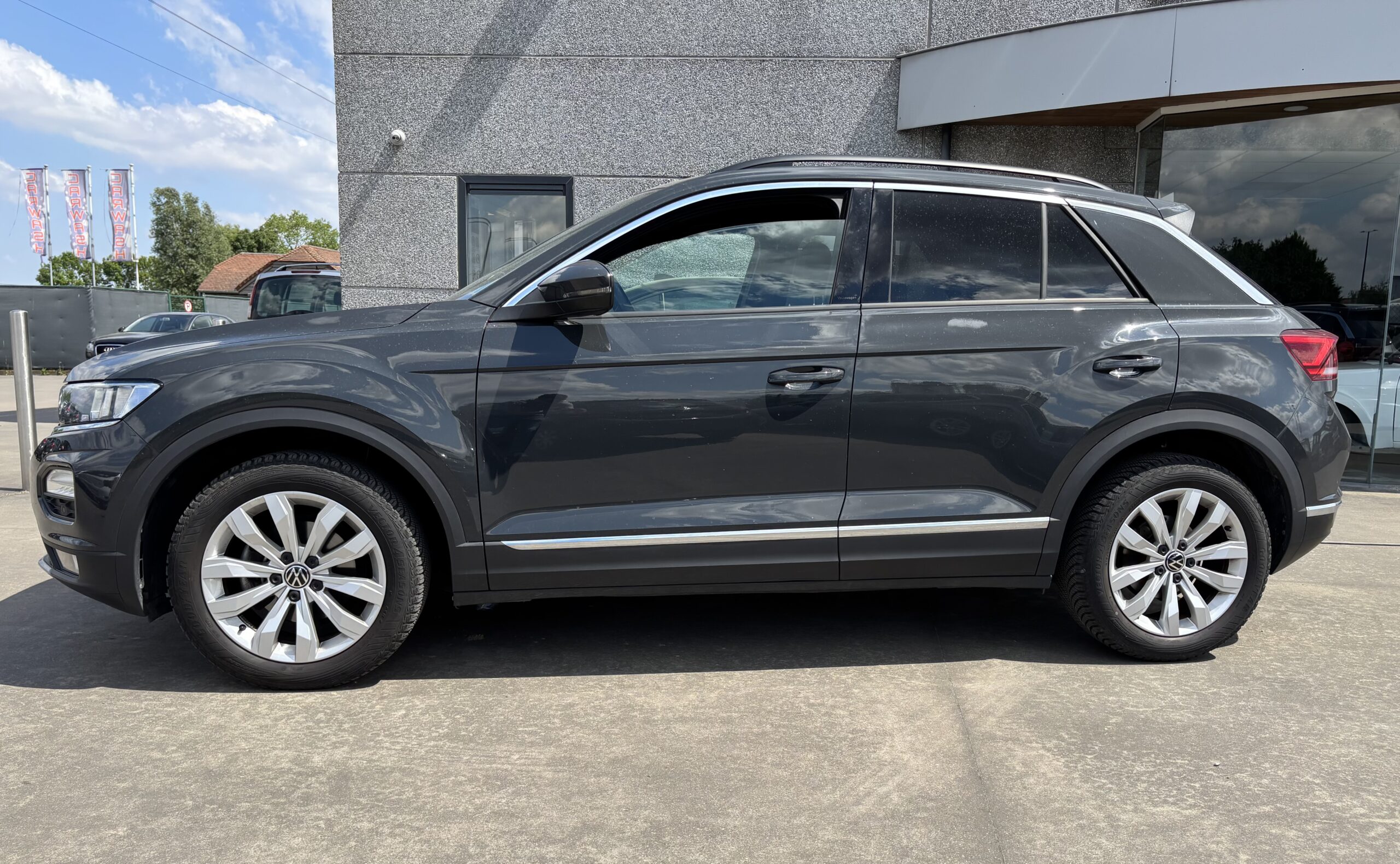 
								Volkswagen T-Roc 1.5L TSI 150 Evo Active full									