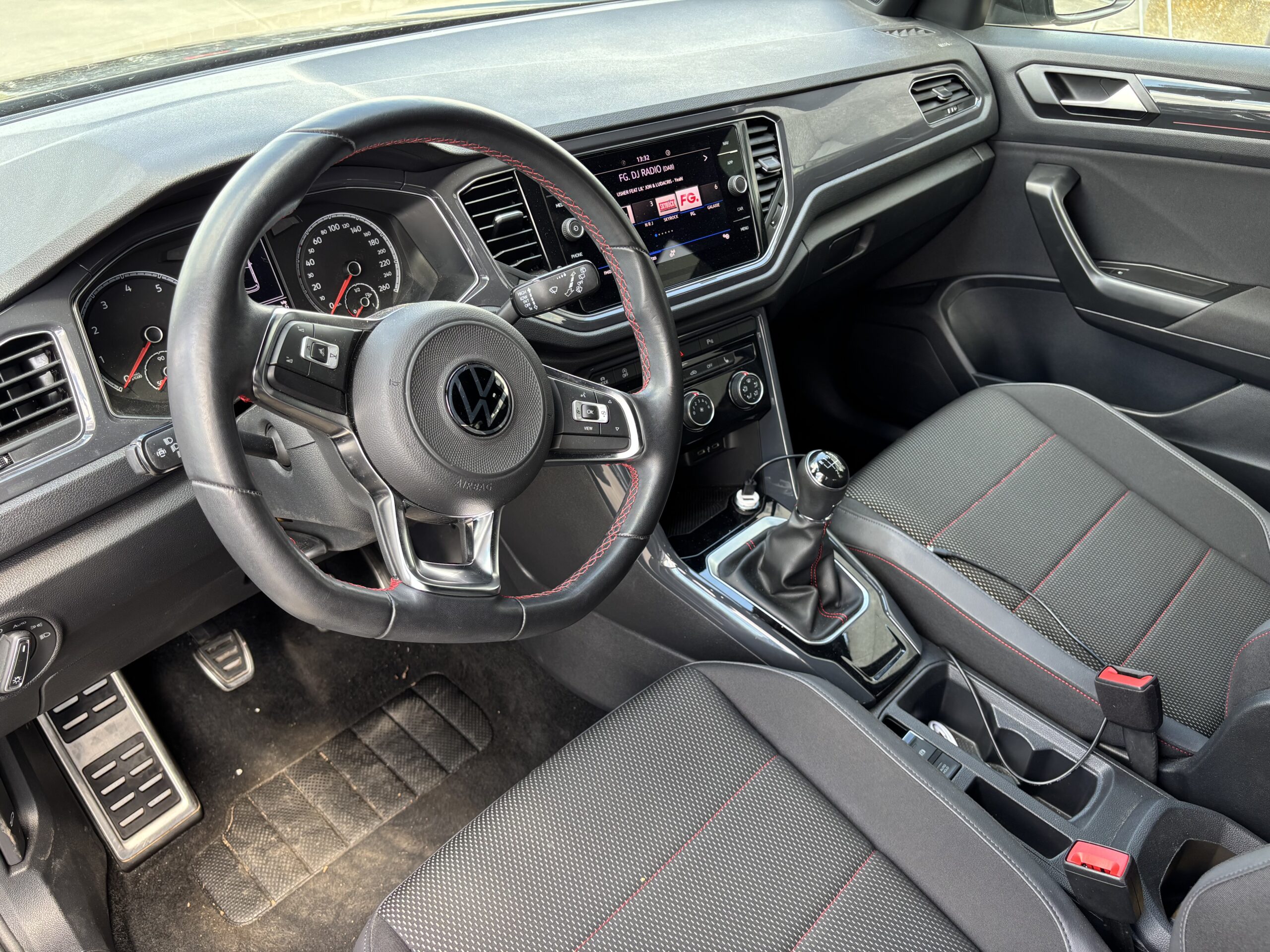
								Volkswagen T-Roc 1.5L TSI 150 Evo Active full									