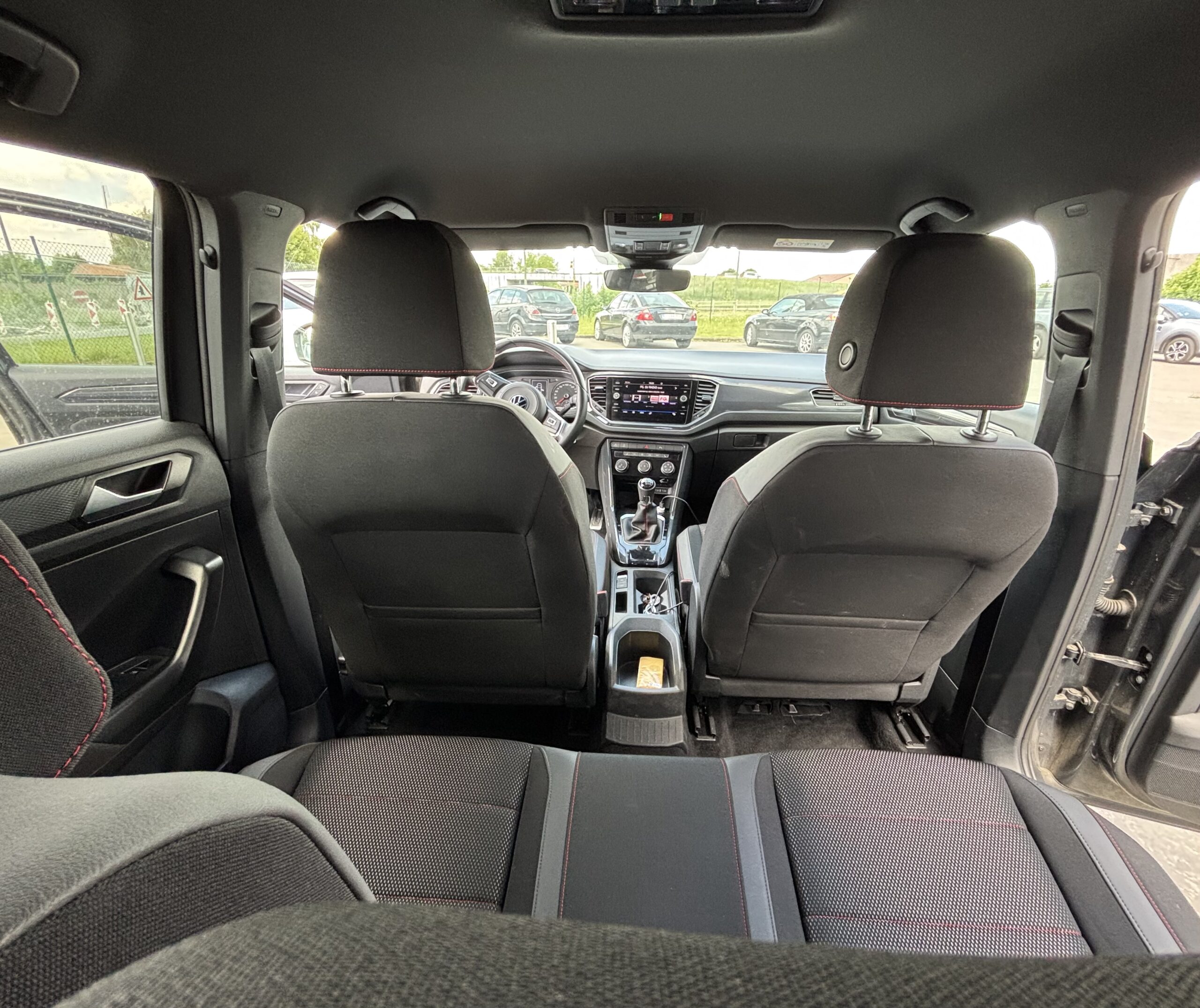 
								Volkswagen T-Roc 1.5L TSI 150 Evo Active full									