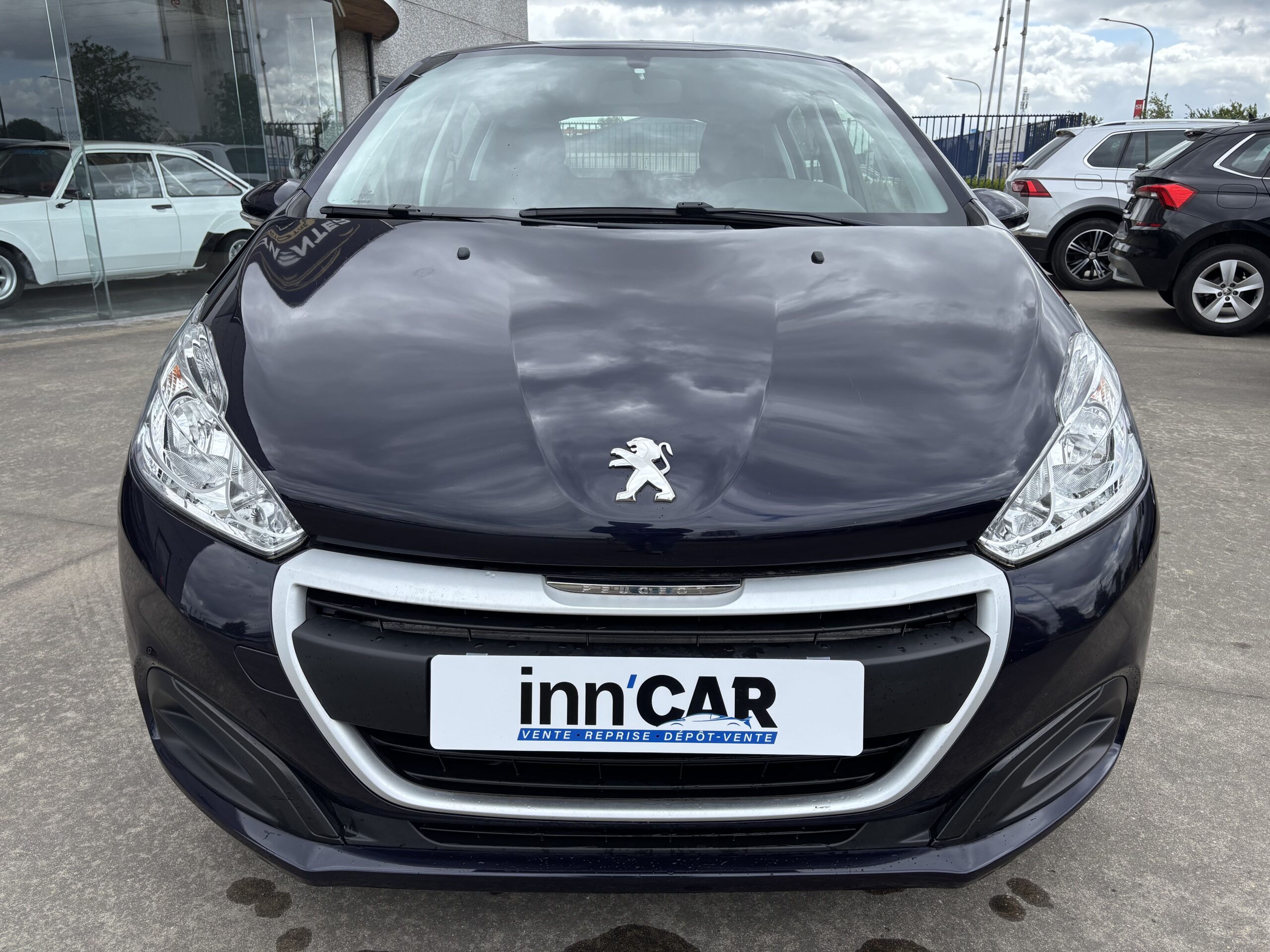 
								Peugeot 208 1L6 BlueHDI 75cv full									