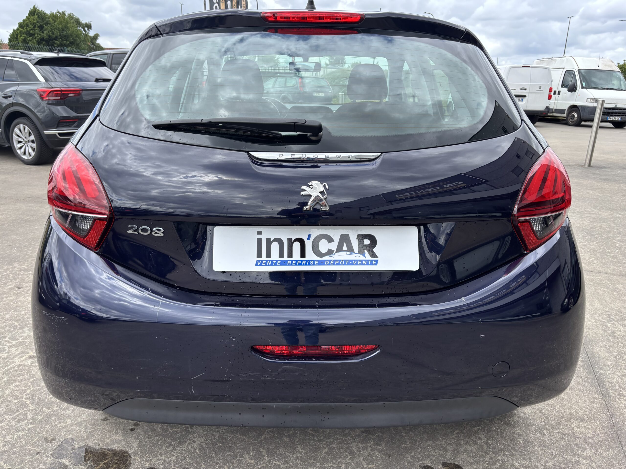 
								Peugeot 208 1L6 BlueHDI 75cv full									