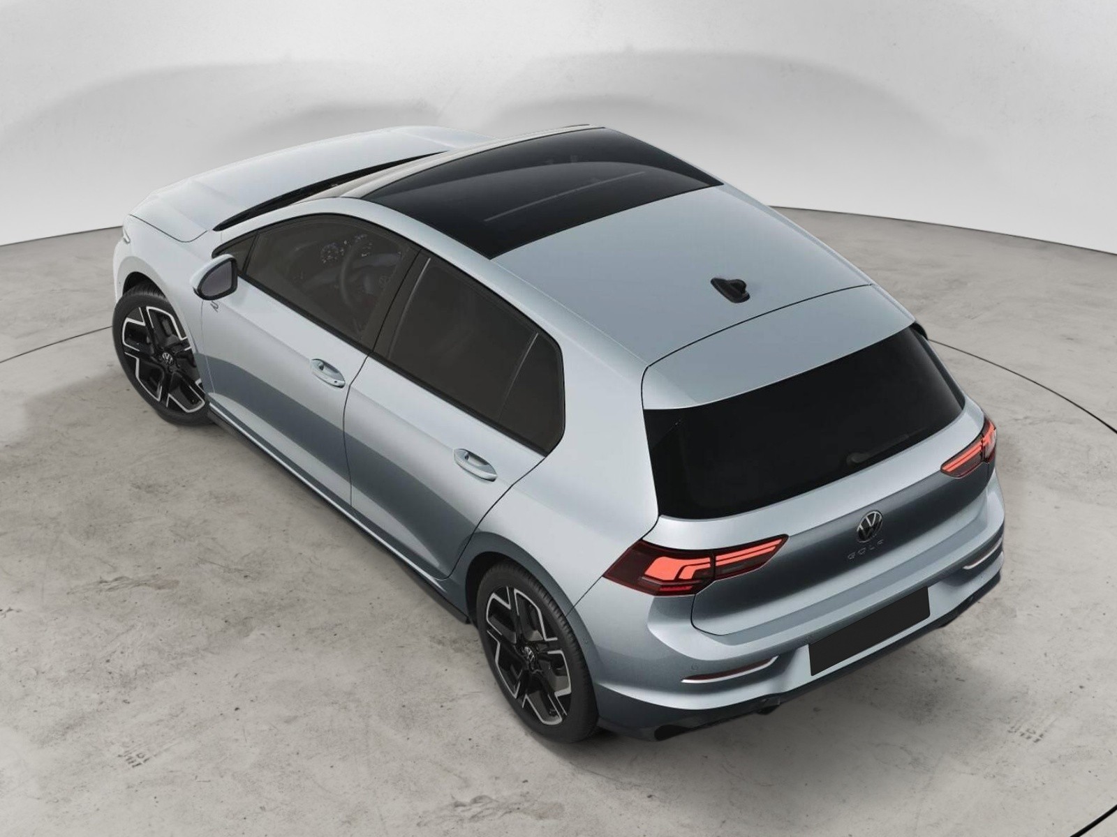 
								Volkswagen Golf 2.0 TDI 150 DSG7 R-line – 2025 full									