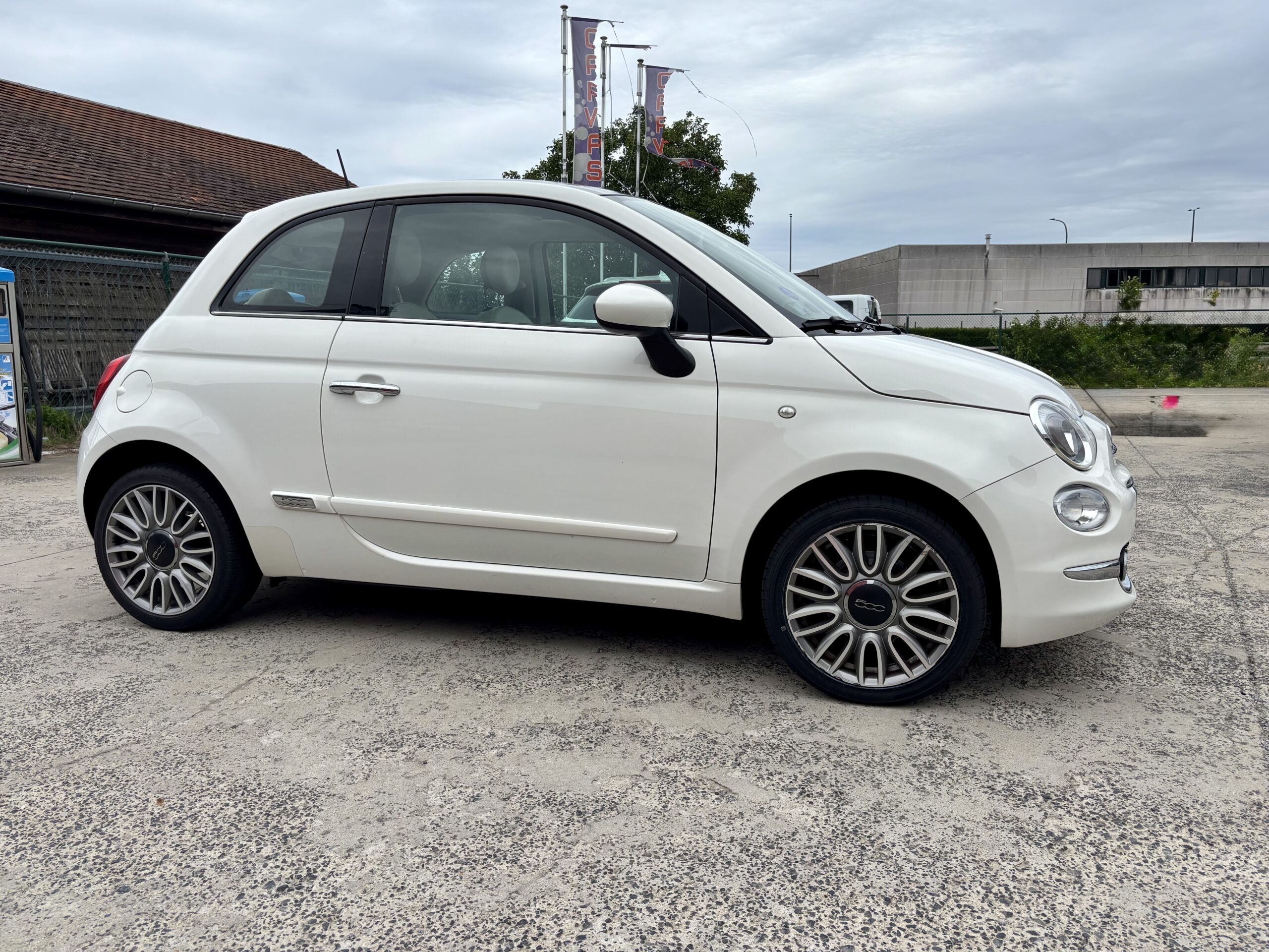 
								FIAT 500 – 1.2 8V 69 LOUNGE full									