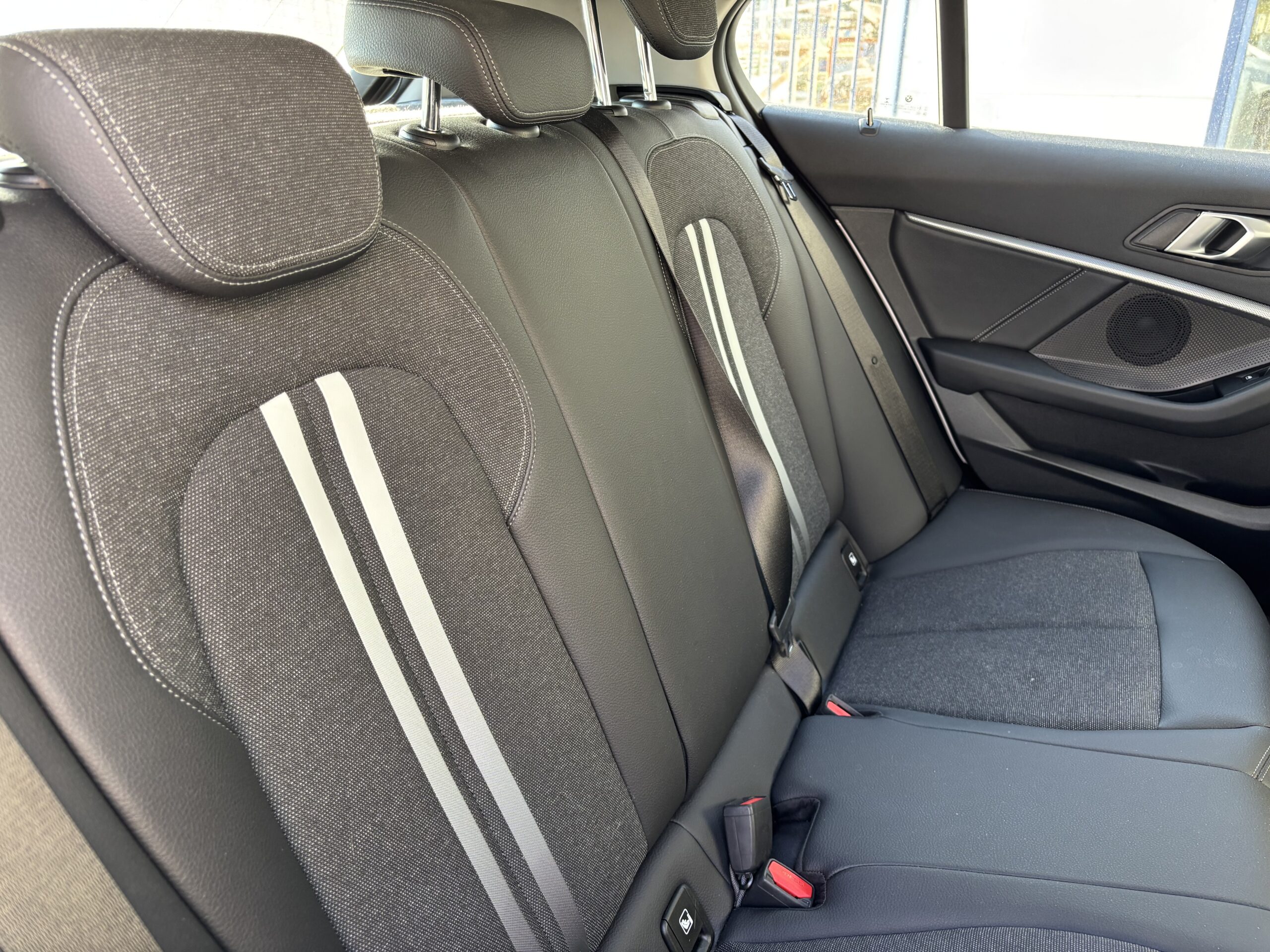 
								BMW Série 1 F40 116d Business design DKG7 – Garantie 12 mois – 3000€ d’options full									