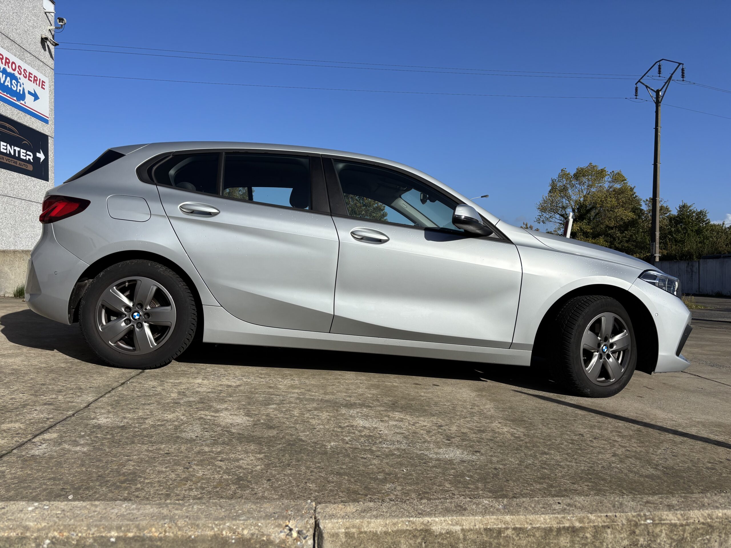 
								BMW Série 1 F40 116d Business design DKG7 – Garantie 12 mois – 3000€ d’options full									