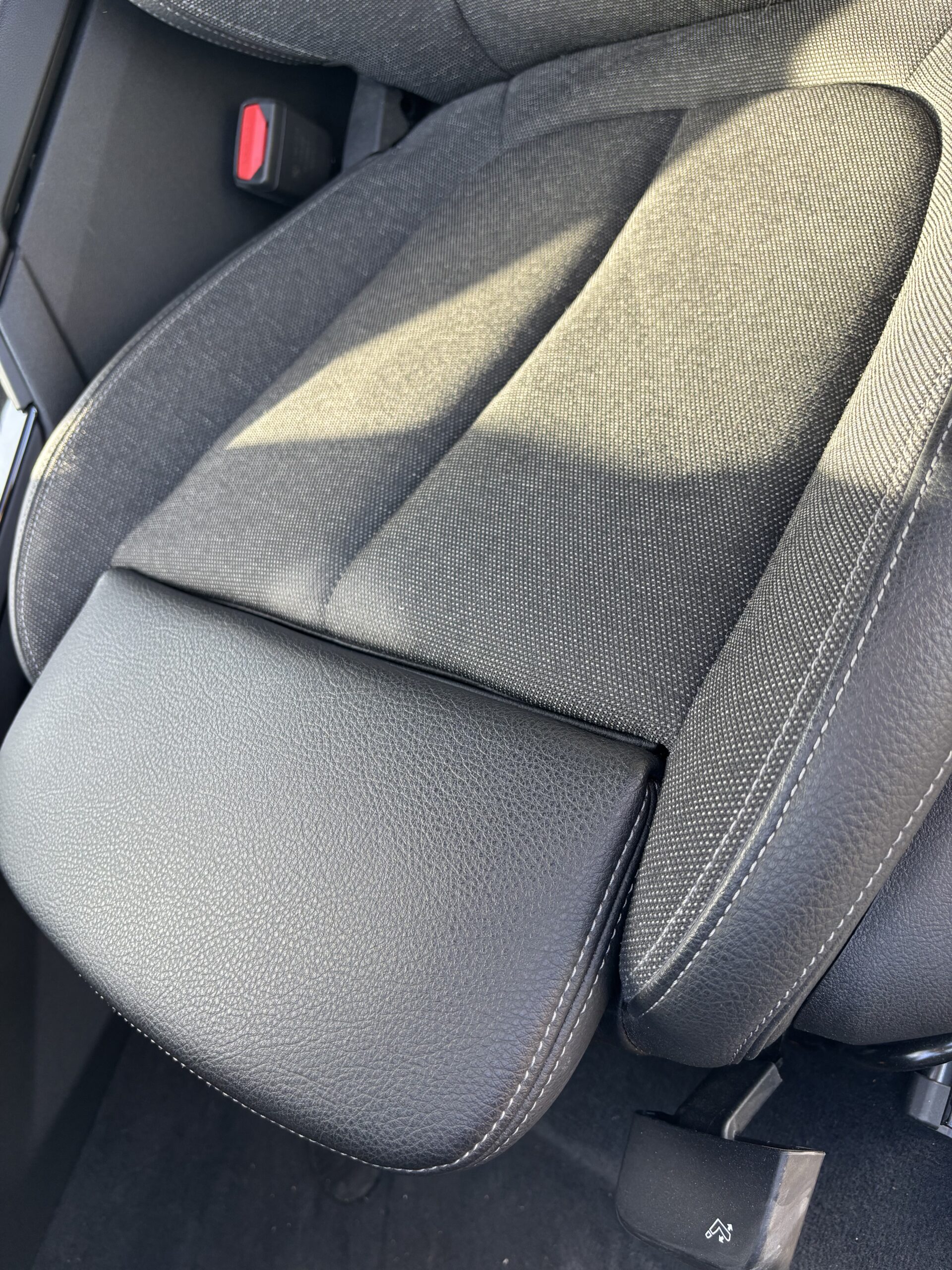 
								BMW Série 1 F40 116d Business design DKG7 – Garantie 12 mois – 3000€ d’options full									