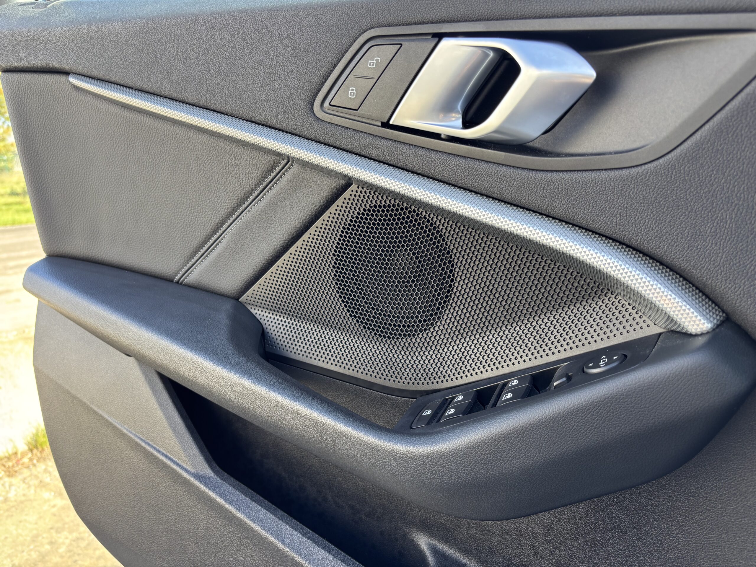 
								BMW Série 1 F40 116d Business design DKG7 – Garantie 12 mois – 3000€ d’options full									