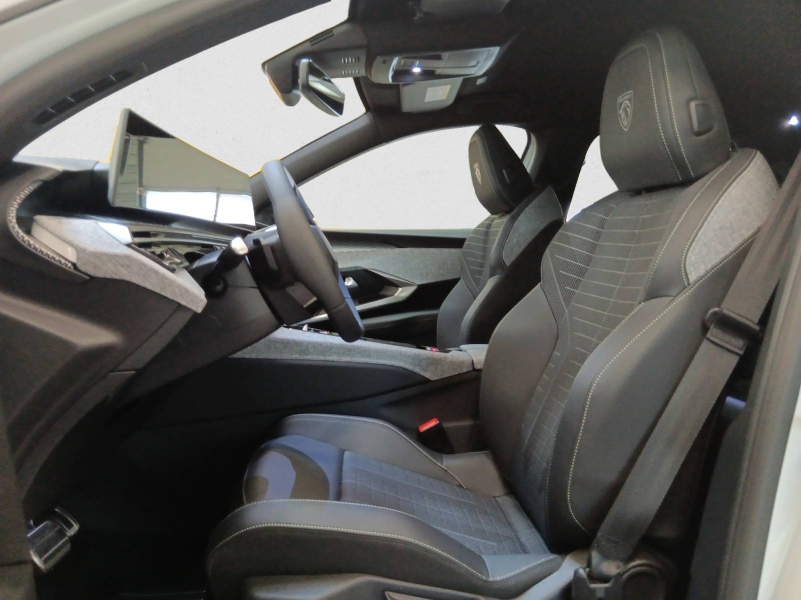 
								PEUGEOT 3008 HYBRID 145 E-DCS6 GT – Garantie 5 ans full									