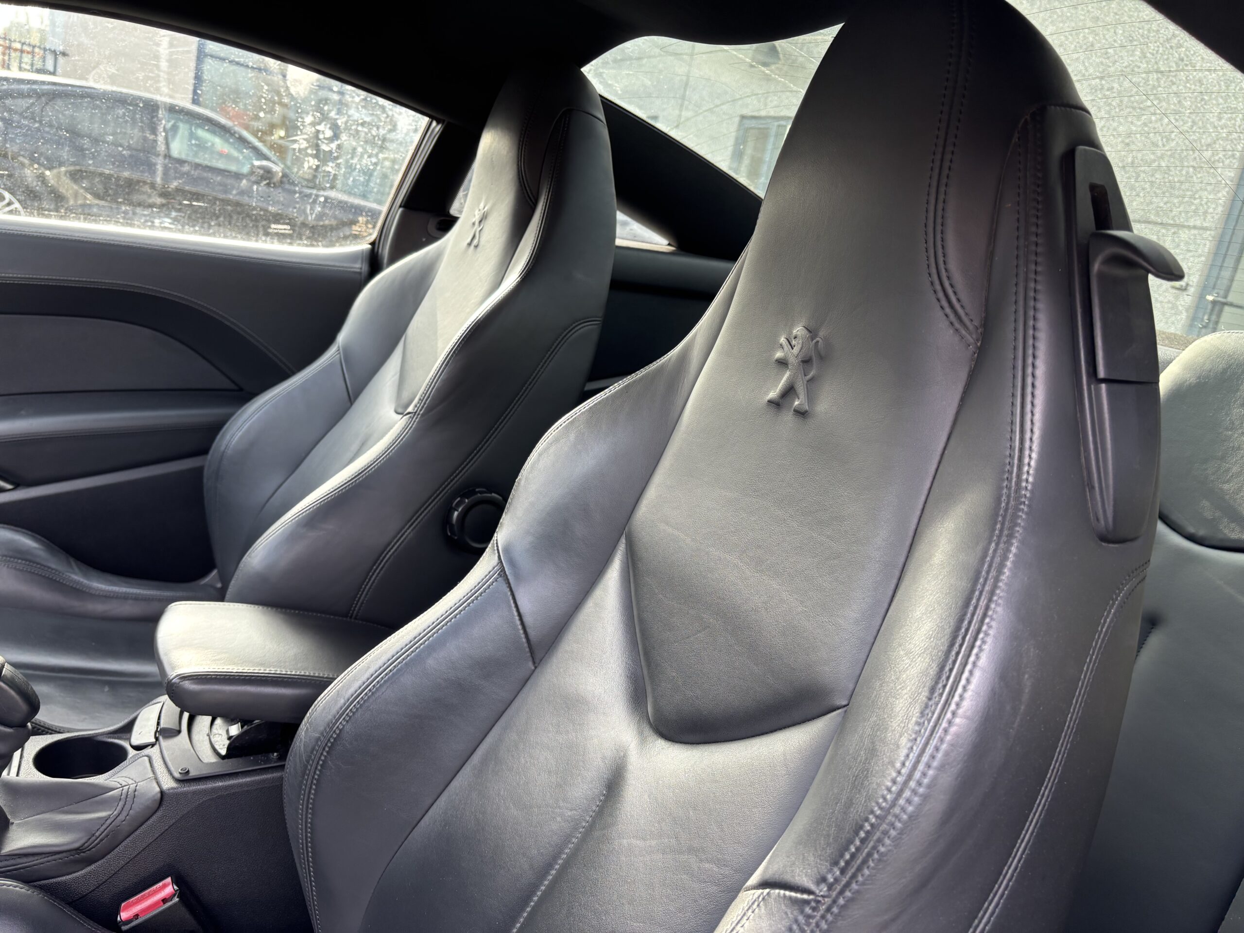 
								Peugeot RCZ 2.0 HDi – 163ch – Garantie 12 mois full									