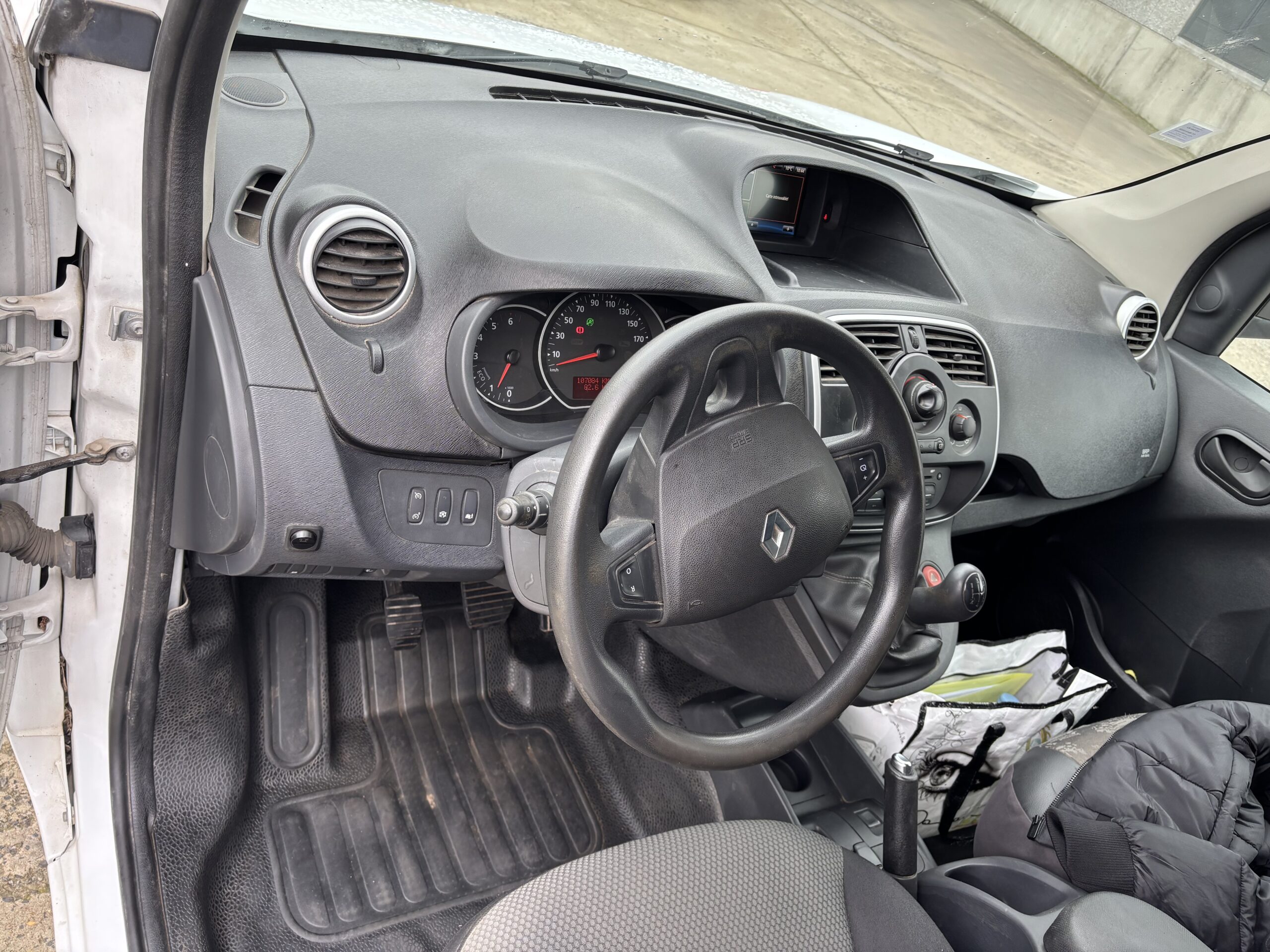 
								Renault Kangoo 1.5 DCI 90 extra R-LINK – 7500€HT full									