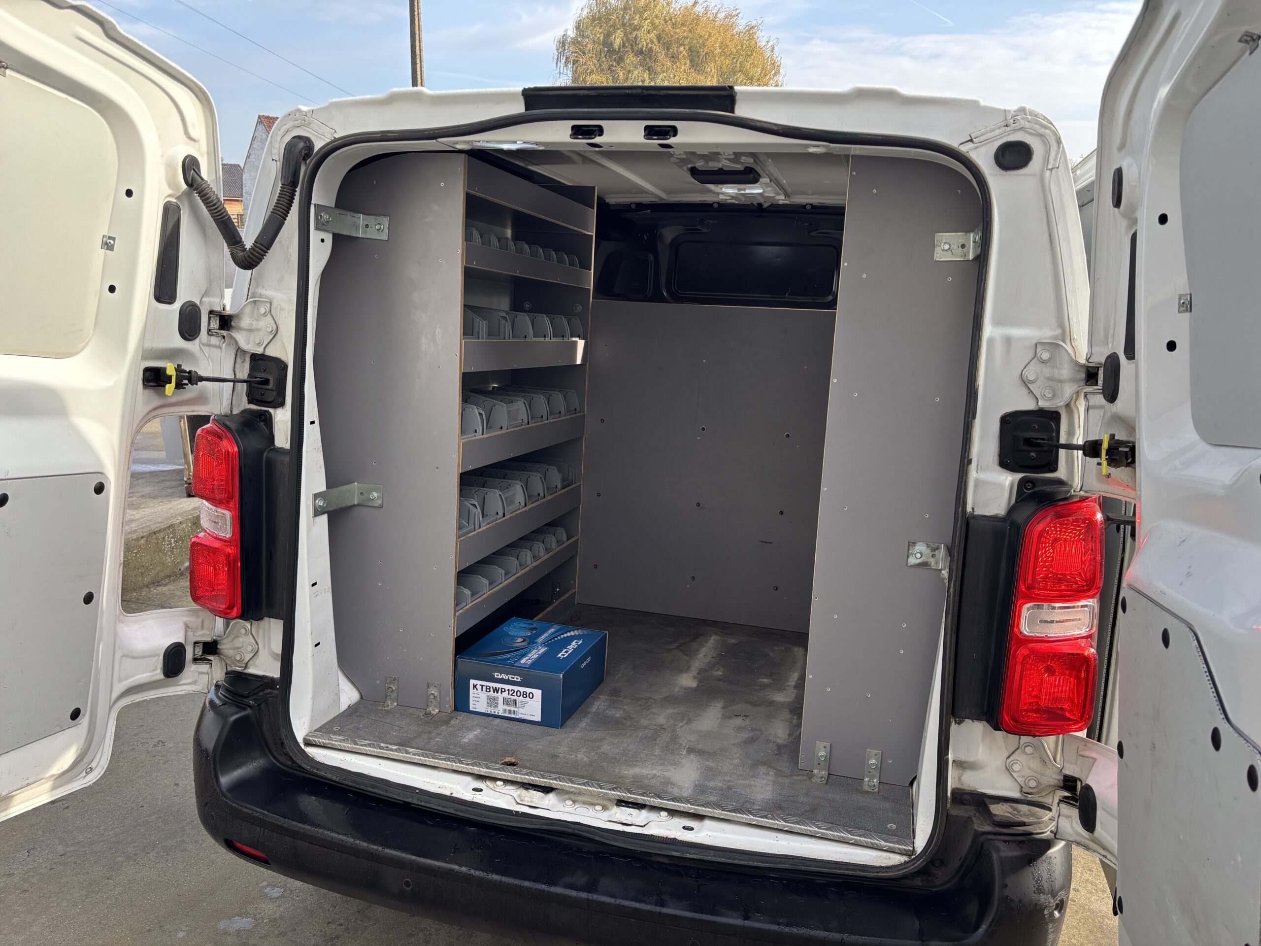 
								CITROEN JUMPY XS BLUEHDI 120 S&S BVM6 CITYVAN – DISTRIB OK full									