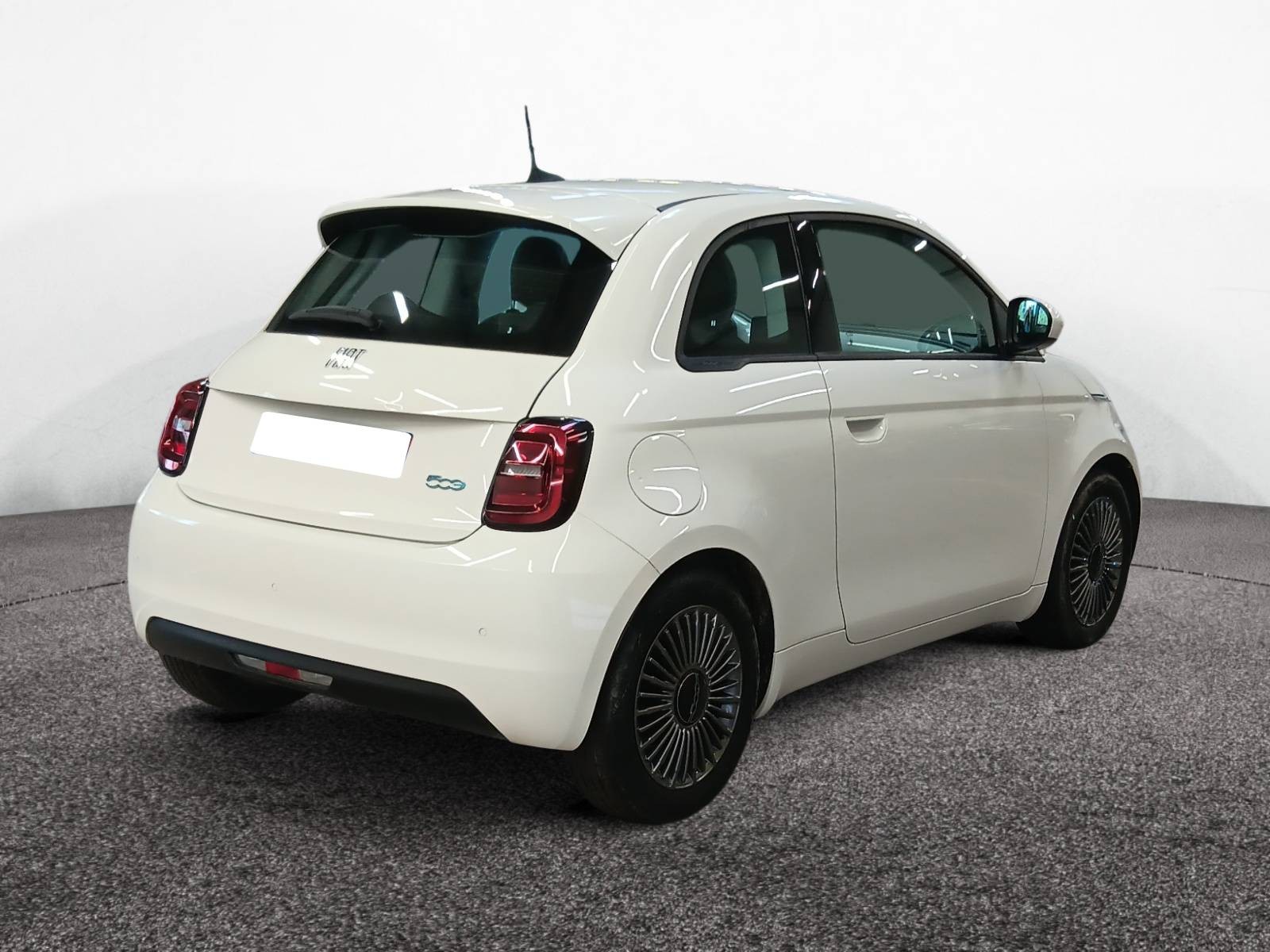 
								FIAT 500e 118 CH ICÔNE – Garantie 24 mois full									